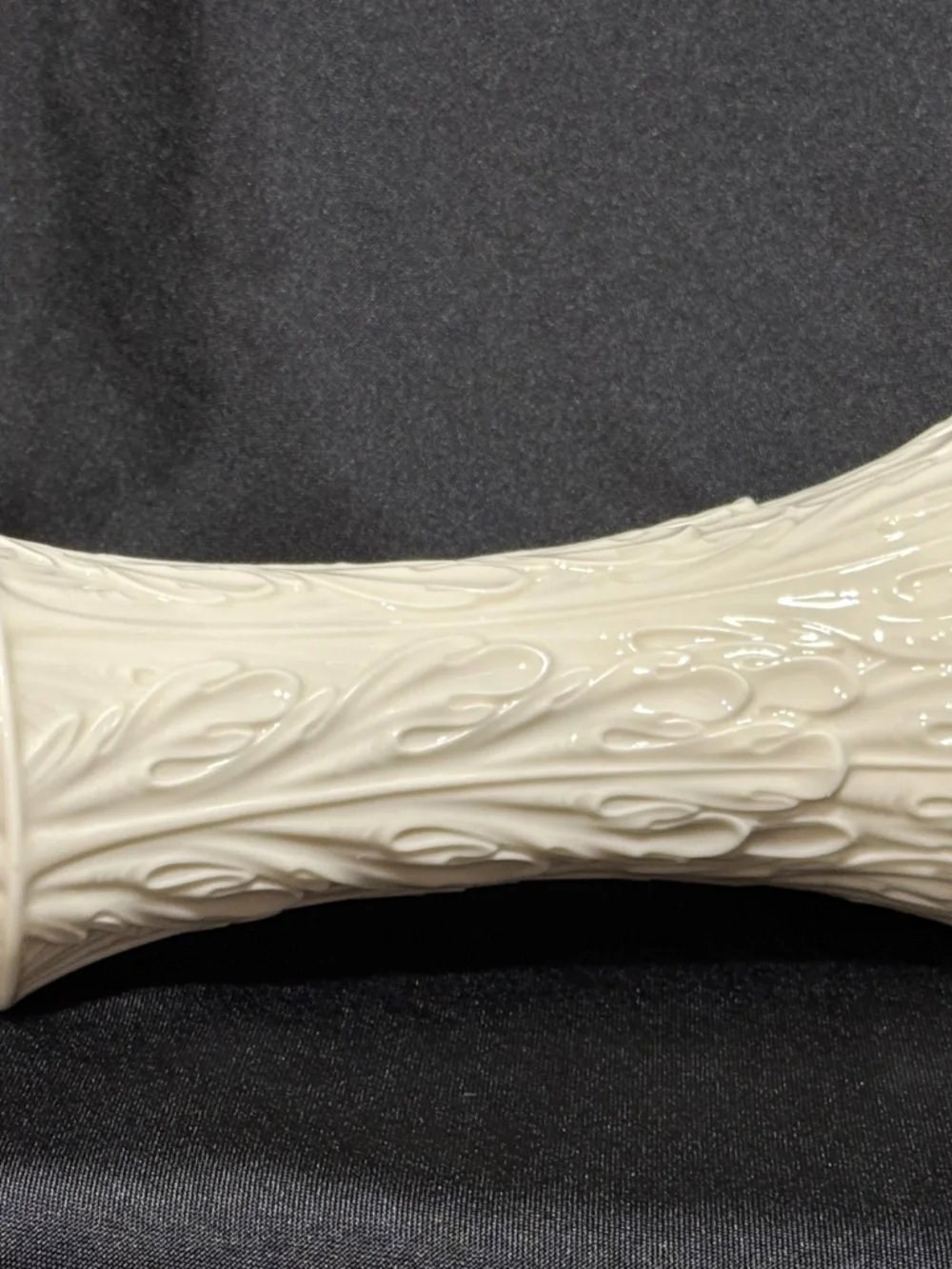 Lenox Woodland Collection Ivory Porcelain 8.5